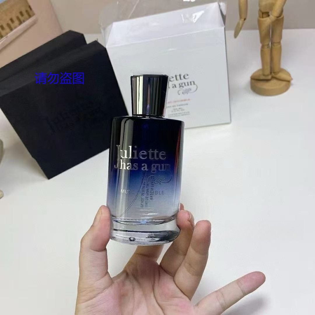 Kadınlar ve Erkekler İçin Lüks - Eau De Parfum Women incelemesi ve fiyatı